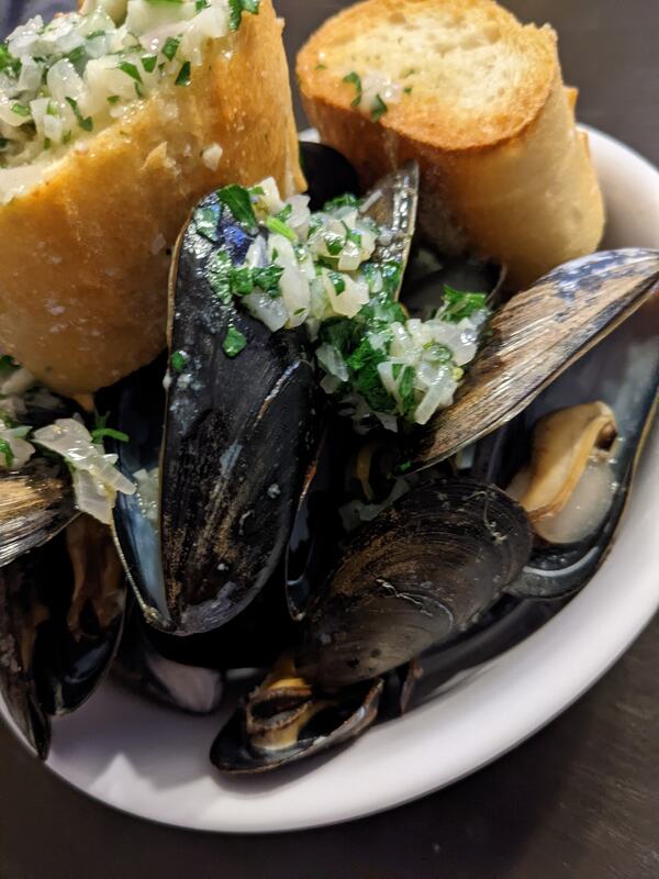 Moules Marinières - Mussels in white wine, butter, shallots, garlic, parsley