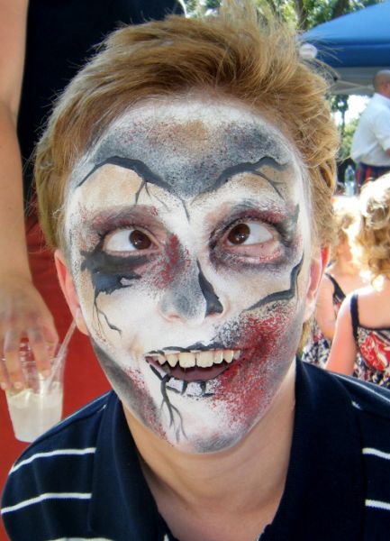 Zombie Face Painting